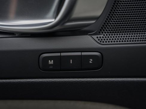 New 2026 Volvo XC40 B5 Plus w/ Protection Package Premier image 36