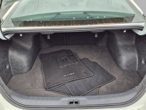 Certified 2025 Nissan Altima 2.5 SV FWD image 26