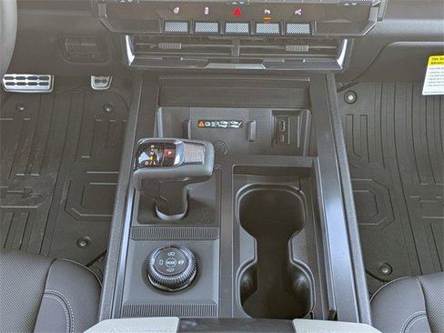 New 2026 GMC Hummer EV 2X w/ LPO, Sport Package image 22