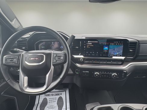 Used 2025 GMC Sierra 1500 SLT AWD/4WD image 10