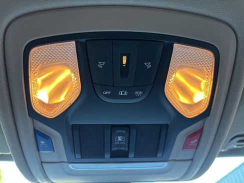 Used 2020 RAM 1500 Big Horn AWD/4WD image 24