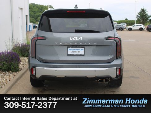 Used 2024 Kia Telluride EX w/ EX Captain's Chair Package AWD/4WD image 5