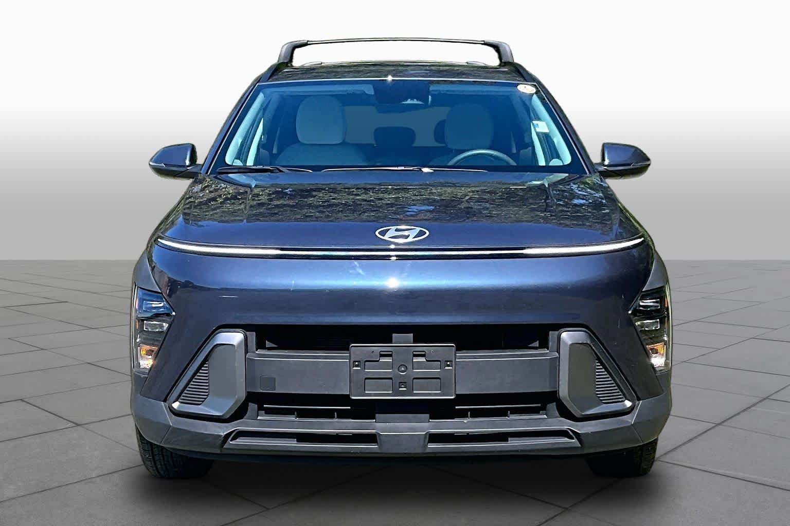 Used 2024 Hyundai Kona SEL FWD image 4