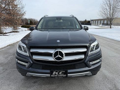 Used 2016 Mercedes-Benz GL 450 4MATIC w/ Premium I Package image 3