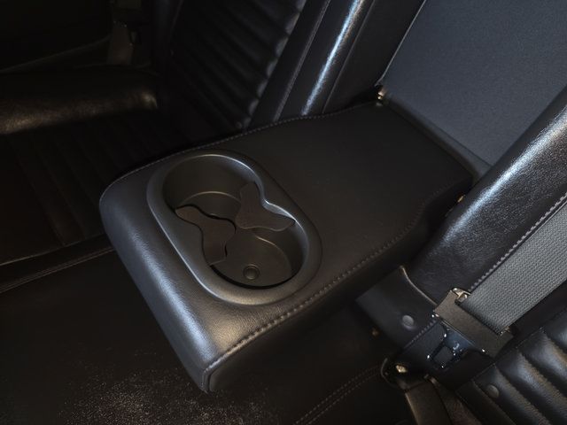Used 2010 Dodge Challenger R/T RWD image 27