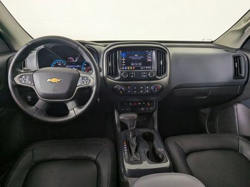 Used 2021 Chevrolet Colorado Z71 w/ Z71 Midnight Edition AWD/4WD image 17