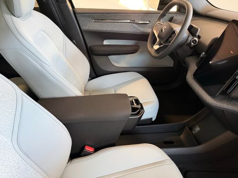 New 2026 Volvo EX30 Ultra w/ Climate Package AWD/4WD image 30