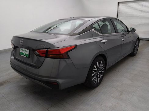 Used 2024 Nissan Altima 2.5 SV image 9