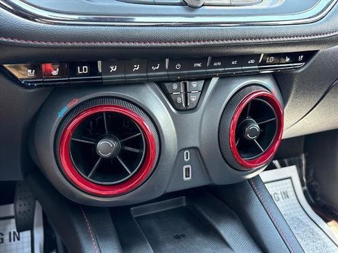 Used 2019 Chevrolet Blazer RS AWD/4WD image 15