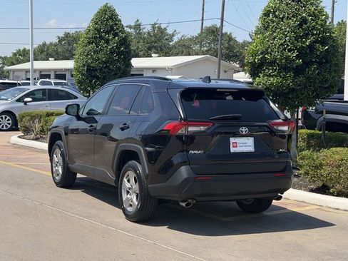 Certified 2025 Toyota RAV4 XLE FWD image 5
