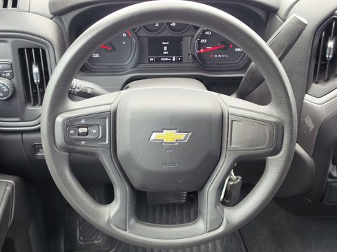 Used 2022 Chevrolet Silverado 1500 Custom RWD image 16