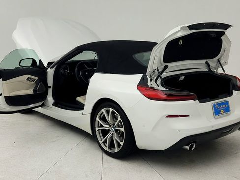 Used 2020 BMW Z4 sDrive30i w/ Executive Package RWD image 12