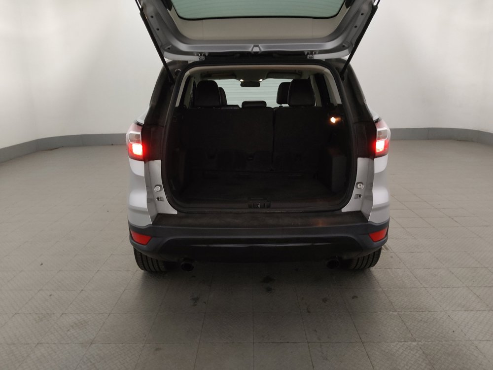 Used 2017 Ford Escape SE w/ SE Sport Appearance Package FWD image 29
