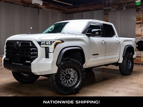 Used 2024 Toyota Tundra Limited AWD/4WD image 4