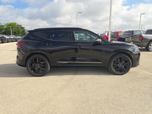 Used 2021 Chevrolet Blazer RS w/ Enhanced Convenience Package FWD image 2