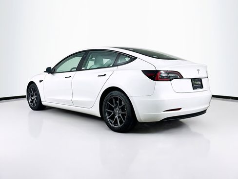 Used 2022 Tesla Model 3 RWD image 5