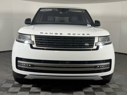 Used 2023 Land Rover Range Rover SE image 11