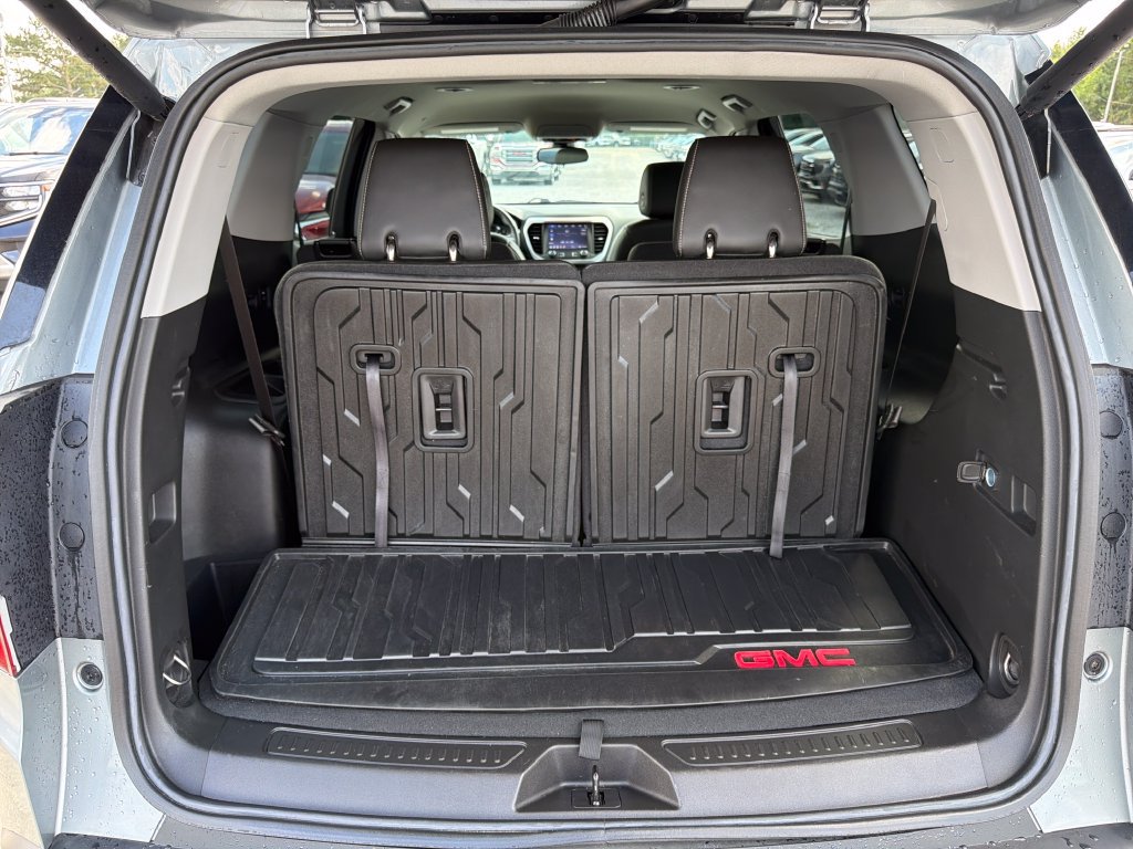 Certified 2023 GMC Acadia SLT w/ LPO, Floor Liner Package FWD image 26