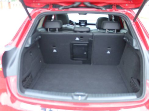 Used 2020 Mercedes-Benz GLA 250 4MATIC image 25