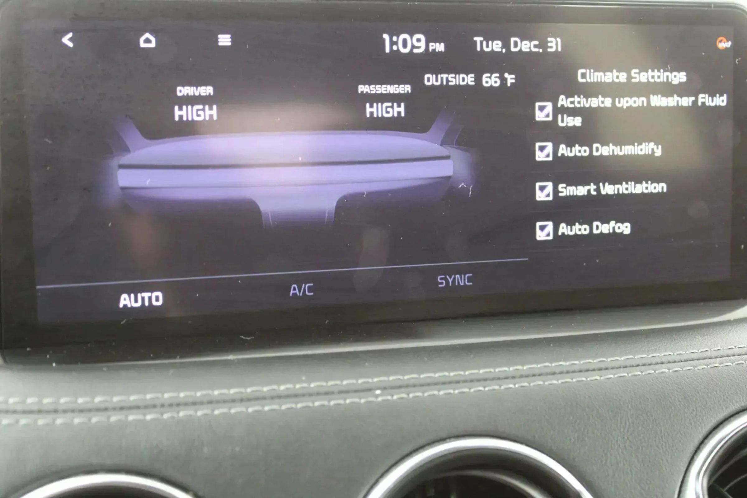 Used 2022 Kia Stinger GT2 AWD/4WD image 20