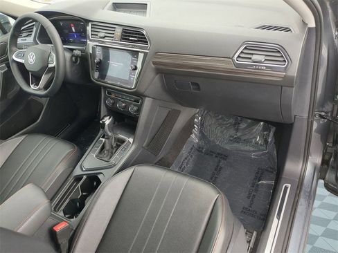 Used 2024 Volkswagen Tiguan Wolfsburg Edition image 28