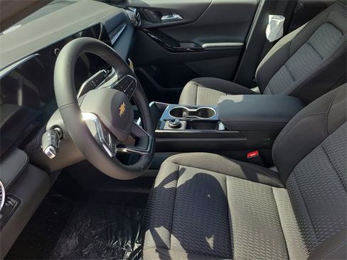 New 2026 Chevrolet Equinox LT image 14
