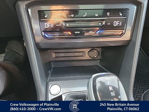 Used 2023 Volkswagen Tiguan SEL R-Line AWD/4WD image 10