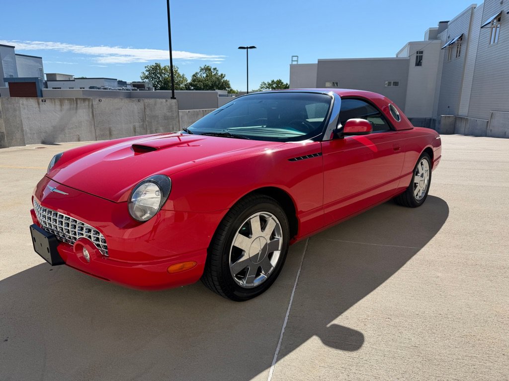 Used 2002 Ford Thunderbird RWD image 3