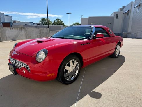 Used 2002 Ford Thunderbird RWD image 3
