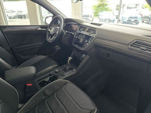 Used 2023 Volkswagen Tiguan SEL R-Line AWD/4WD image 45