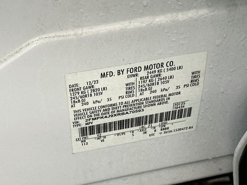Used 2024 Ford Edge SEL AWD/4WD image 12