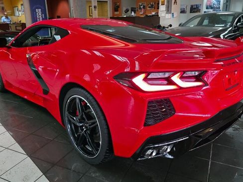 Used 2020 Chevrolet Corvette Stingray Coupe w/ Z51 Performance Package image 42