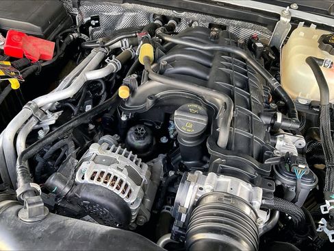 Used 2024 Jeep Wrangler Unlimited Rubicon image 30