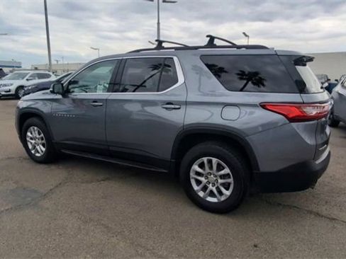 Certified 2021 Chevrolet Traverse LT image 6