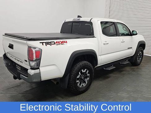 Used 2023 Toyota Tacoma TRD Off-Road AWD/4WD image 9