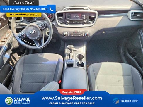 Used 2017 Kia Sorento AWD image 11