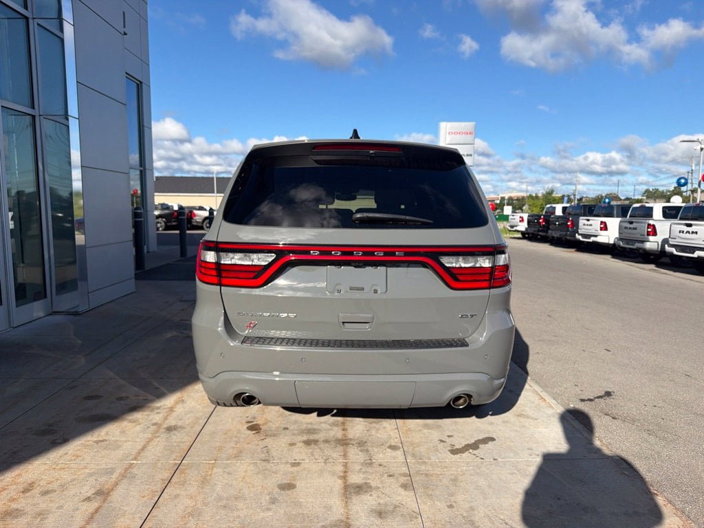 Used 2023 Dodge Durango GT AWD/4WD image 10