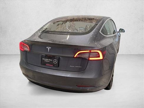Used 2018 Tesla Model 3 Performance image 5