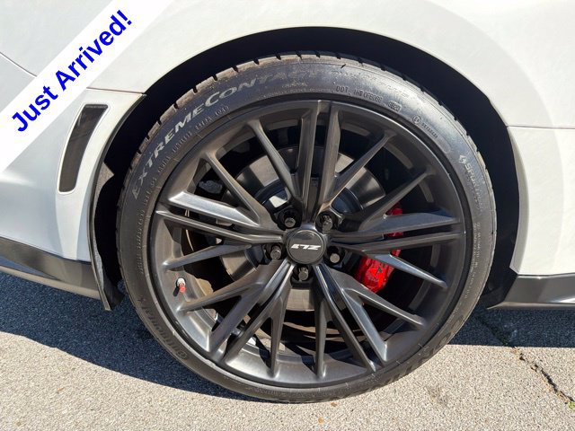Used 2021 Chevrolet Camaro ZL1 RWD image 20