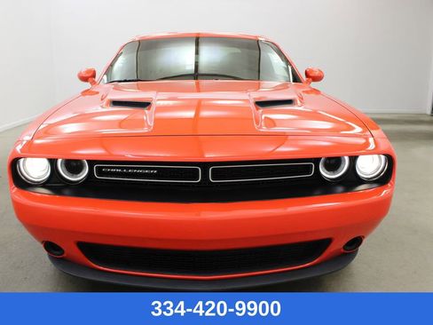 Used 2020 Dodge Challenger SXT image 6