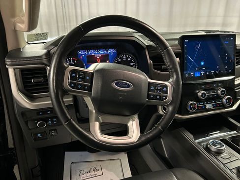 Used 2024 Ford Expedition Max XLT image 15