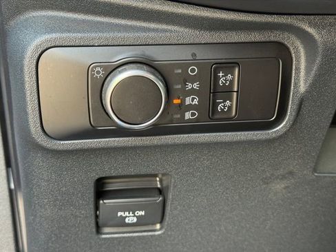 Certified 2024 Ford Bronco Badlands image 8