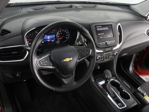 Used 2024 Chevrolet Equinox LT w/ LPO, Floor Liner Package image 9