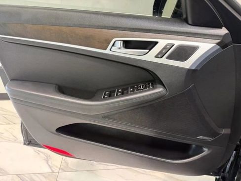 Used 2017 Genesis G80 5.0 Ultimate image 12