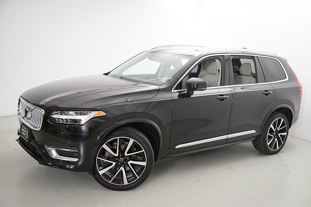 Certified 2024 Volvo XC90 B5 Plus w/ Protection Package Premier AWD/4WD image 3