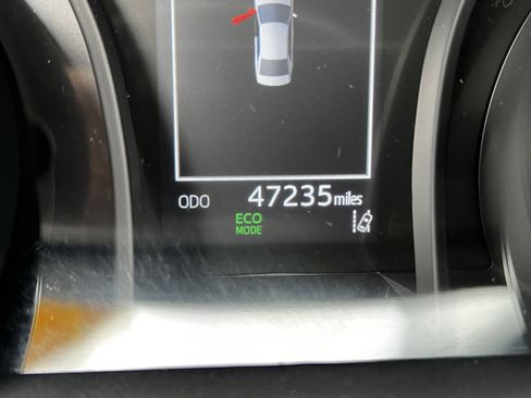 Used 2023 Toyota Camry SE image 22