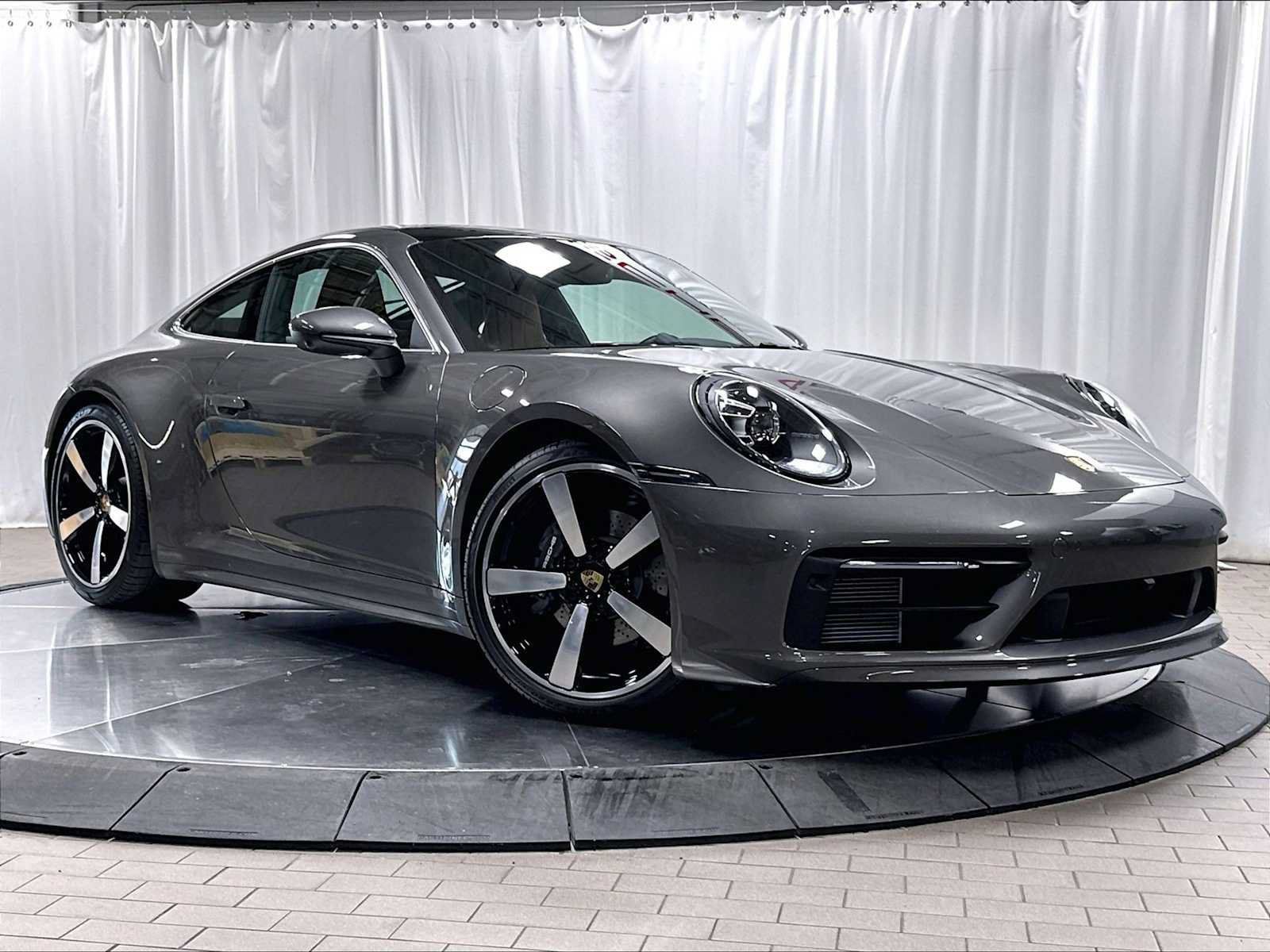 Used 2024 Porsche 911 Carrera 4 AWD/4WD image 11