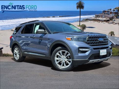 Certified 2021 Ford Explorer XLT w/ Equipment Group 202A RWD image 1