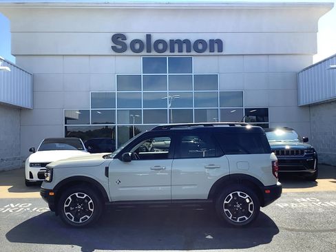 Used 2024 Ford Bronco Sport Outer Banks w/ Tech Package AWD/4WD image 1