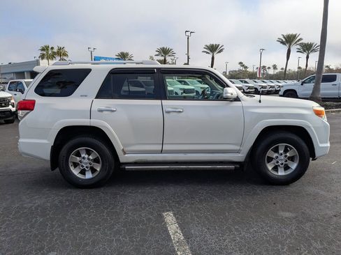 Used 2011 Toyota 4Runner SR5 w/ Premium Pkg w/Leather image 3